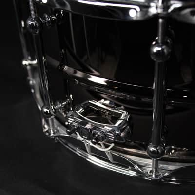 Ludwig 6.5" x 14" Universal Brass Snare Drum, Chrome Hardware image 4