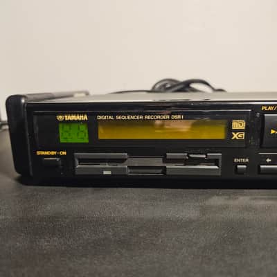 Yamaha Disklavier DSR1 Digital Sequencer Recorder With 2 Original 5 Pin DIN Cables And Remote image 1