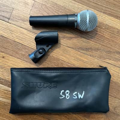 Shure SM58 Handheld Cardioid Dynamic Microphone with Clip and Pouch. image 9