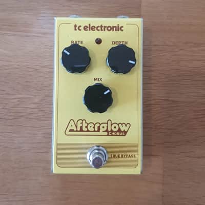 TC Electronic Afterglow Chorus 2017 - Present - Yellow image 1