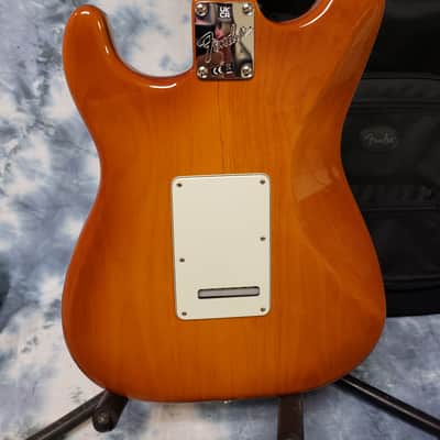 Video Demo 2021 Mint Fender 75th Anniversary Honeyburst Stratocaster New Deluxe Fender Gigbag image 8