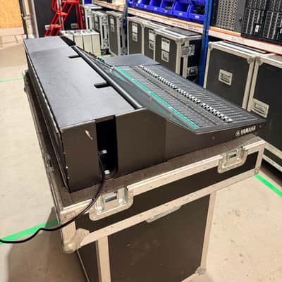 Yamaha QL5 Mixing Console image 3