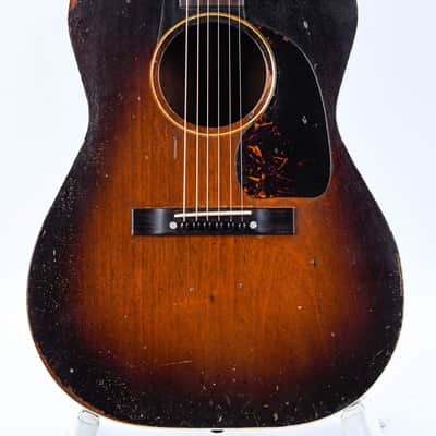 Gibson LG2 Banner Hogtop Satin Sunburst 1942 image 5