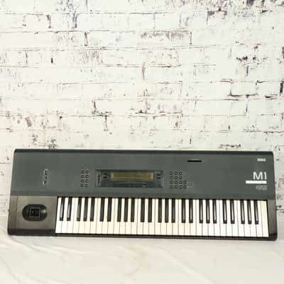 KORG M1 Music Workstation