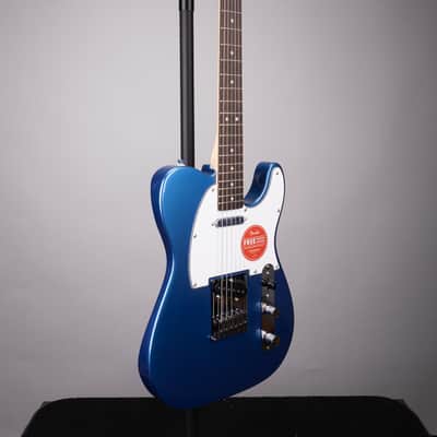 Squier Affinity Series Telecaster Electric Guitar - Lake Placid Blue with Laurel Fingerboard With Gig Bag image 3