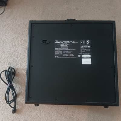 Fender MUSTANG II V2 MODELLING AMP 2000s image 5