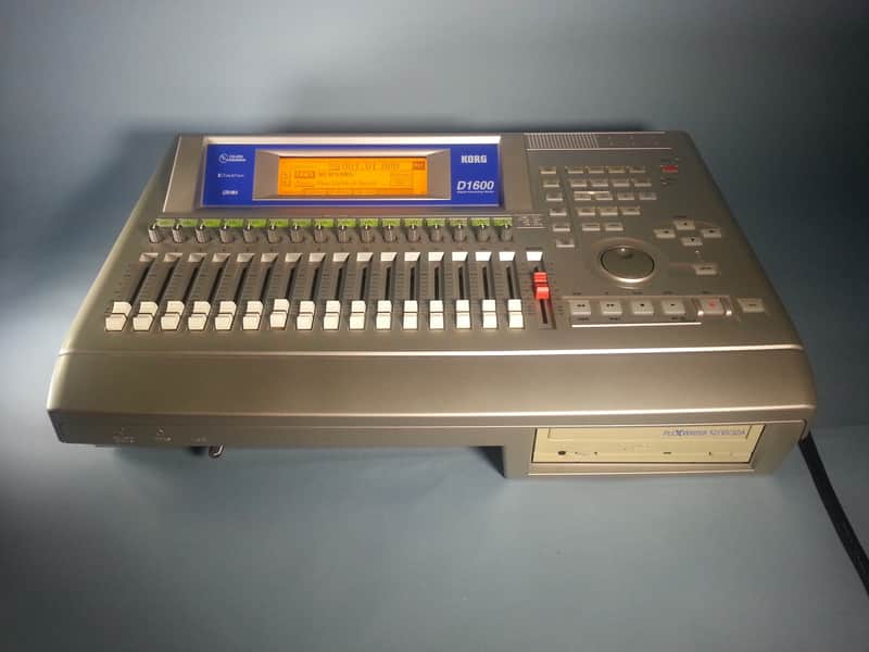 Korg D1600 Digital Recording Studio image 1