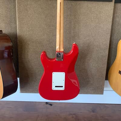 Fender Standard Stratocaster with Vintage Tremolo, Maple Fretboard 1991 - 1997 - Crimson Red Metallic image 2