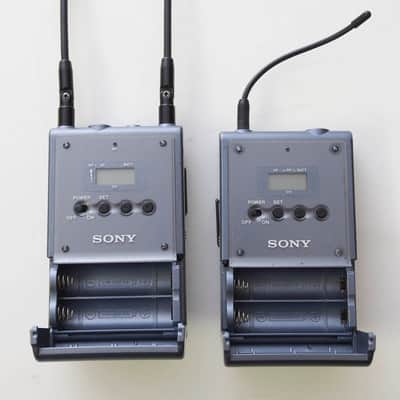 Sony UWP wireless system URX-P1 Reciever and UTX-B1 Transmitter with lapel mic image 2
