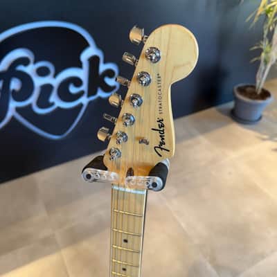 Fender Stratocaster Standard made in Indonesia CAR image 2