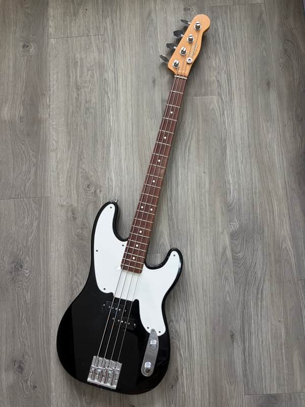 Fender Mike Dirnt Artist Series Signature Precision Bass 2004