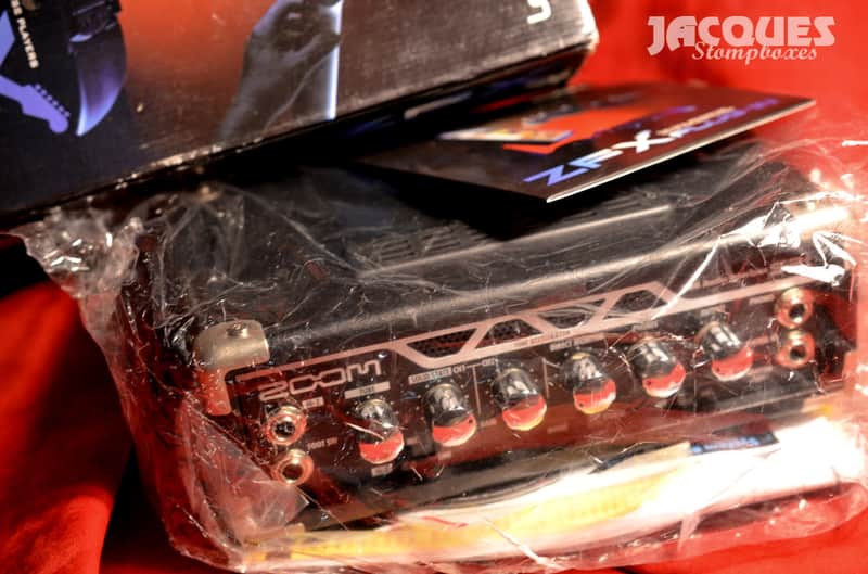 Zoom ZFX S2t Guitar & Bass Audio interface in box image 1