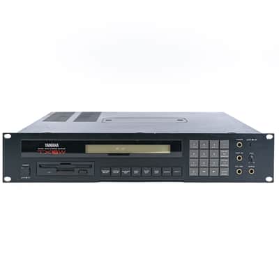 Yamaha TX16W Digital Wave Filtering Sampler