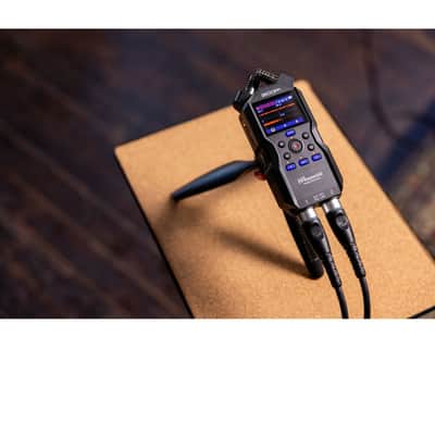 Zoom H4 Essential 32-Bit Float, Four-Track Handy Recorder image 4