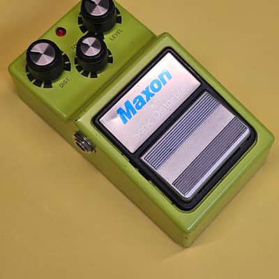Maxon SD-9 Sonic Distortion 2010s - Neon Green image 2