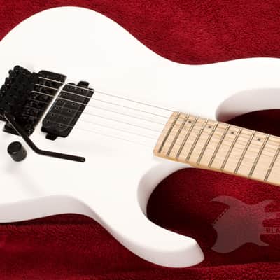 B.C. Rich Gunslinger Prophecy II with Floyd Rose Gloss White image 6