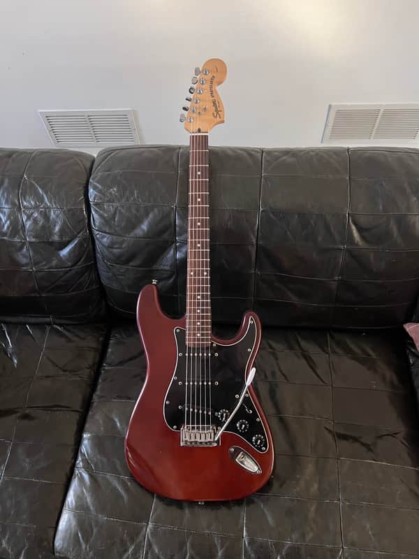 Squier Stratocaster 2004-2007 - Walnut image 1
