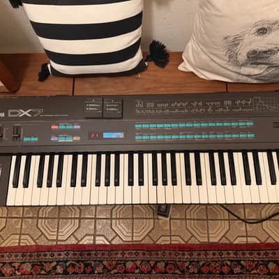 Yamaha DX7 Programmable Algorithm Synthesizer 1983 - 1987 - Black