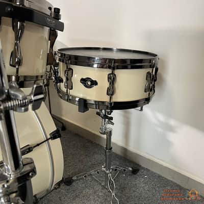 Tama Superstar Hyperdrive Birch 22,12,16 + 14 Drum Kit image 2