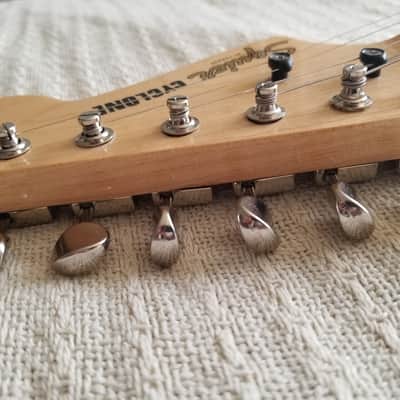 Squier Paranormal Cyclone 2020 - Daphne Blue image 18