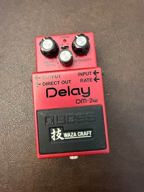 Boss DM-2W Delay Waza Craft