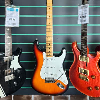 Fender Classic Series '50s Stratocaster 3-Color Sunburst 2003 Electric Guitar image 2