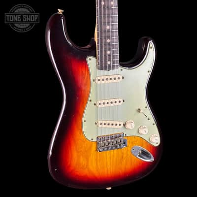 Fender Custom Shop 1963 Stratocaster Journeyman Relic Chocolate 3 Tone Sunburst AAA Maple Neck w/case CZ587631 image 4