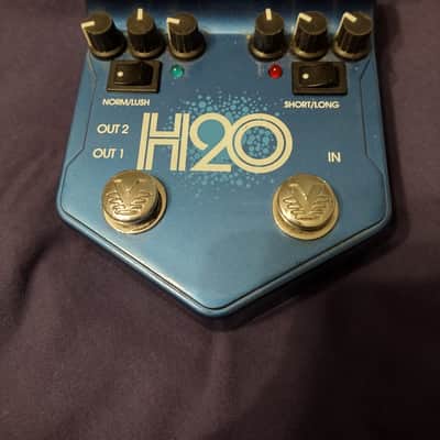 Visual Sound H2O V2 Liquid Chorus Echo Delay multi effect pedal image 1