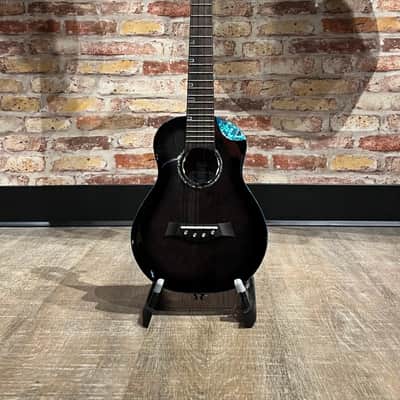 Flight Royal Series Nighthawk EQ-A Concert Ukulele F6300 - Brown Burst image 4