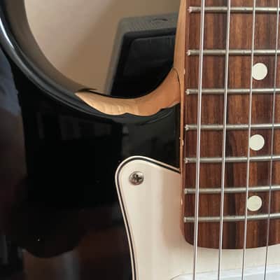 Fender Standard Stratocaster with Rosewood Fretboard 1998 - 2005 - Black image 8
