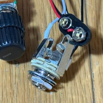 EMG BQC Active EQ Circuit For Bass Guitars, Excellent Condition image 3