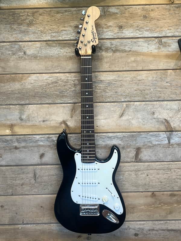 Squier Mini Stratocaster with Rosewood Fretboard 2011 - 2017 - Black image 1