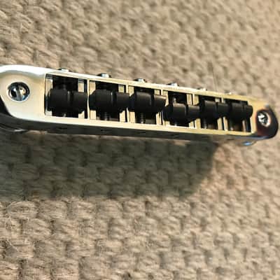 Graph Tech Resomax NV Bridge (4mm) & Tailpiece (M8) - Chrome image 1