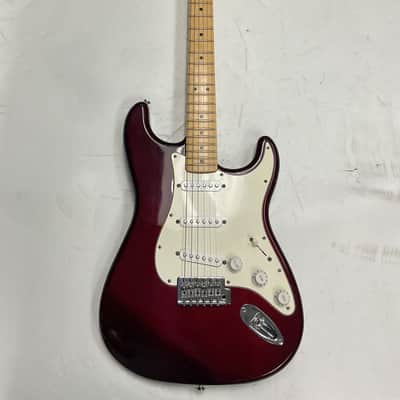 Fender Standard Stratocaster with Maple Fretboard 2003 - Midnight Wine image 2