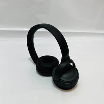JBL Tune 520BT, Wireless on-ear headphones with JBL Pure Bass sound image 3