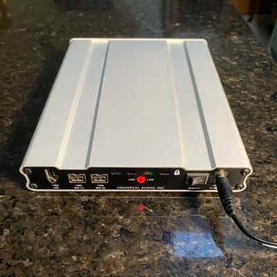 Universal Audio UAD-2 Satellite QUAD Core Firewire DSP Accelerator 2012 - Present - Silver image 2
