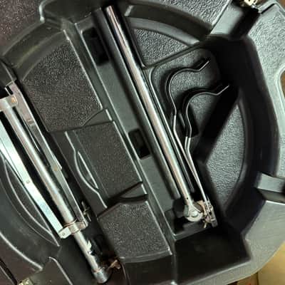Ludwig 🥁 5” by 14” USA acrolite vintage snare drum with case stand and pad image 3