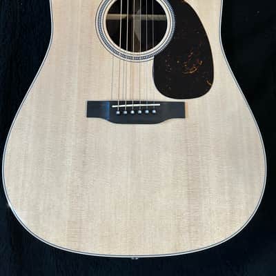 Martin  D16E-01 - Gloss Spruce top/ Satin Rosewood back/sides #2802370 4lbs. 10.9oz image 3