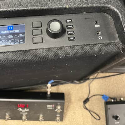 Fender Mustang GT 100 100-Watt 1x12" Modeling Guitar Combo 2017 - 2018 - Black image 4