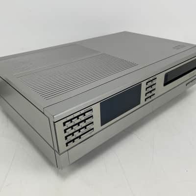 Grundig - 2x4 - Video 2000 EURO - VCR - Video Cassette Recorder - Fully Serviced image 3