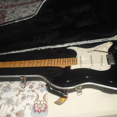 Fender American Standard Stratocaster 1991 - Black with Maple Neck