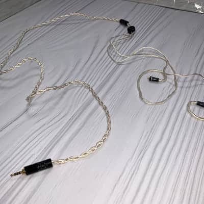 ISN audio S4 mmcx - 2.5mm headphone cable image 3