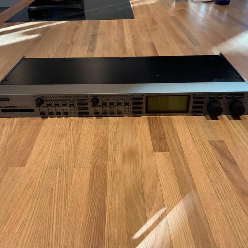 2000 s TC Electronic Gold Channel Silver