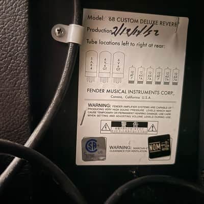 Fender '68 Custom Deluxe Reverb 2-Channel 22-Watt 1x12" Guitar Combo 2013 - Present - Black image 5
