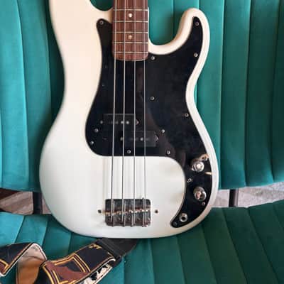 Fender Precision Bass 1973 Olympic White image 2
