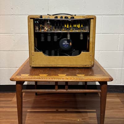 Fender Vibrolux 5F11 Narrow Panel 10-Watt 1x10" Guitar Combo All Original! 1960 - Tweed image 10