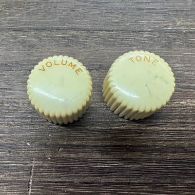 Harmony Cupcake Volume & Tone Knobs 60s - Cream image 2