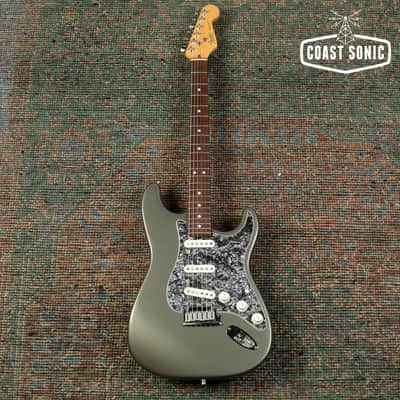 1989 Fender American Standard Stratocaster USA w/case image 2