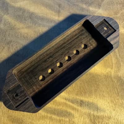 Guilford Guilford Indian Rosewood Select Grade P-90 Dog Ear Pickup Cover image 2