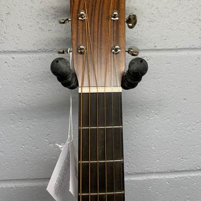 Martin Acoustic Guitar 00-18 Standard Series image 3